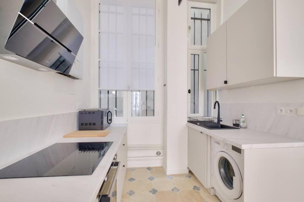 Apartment Renovated 1br Flat Near L Pradel Metro Station