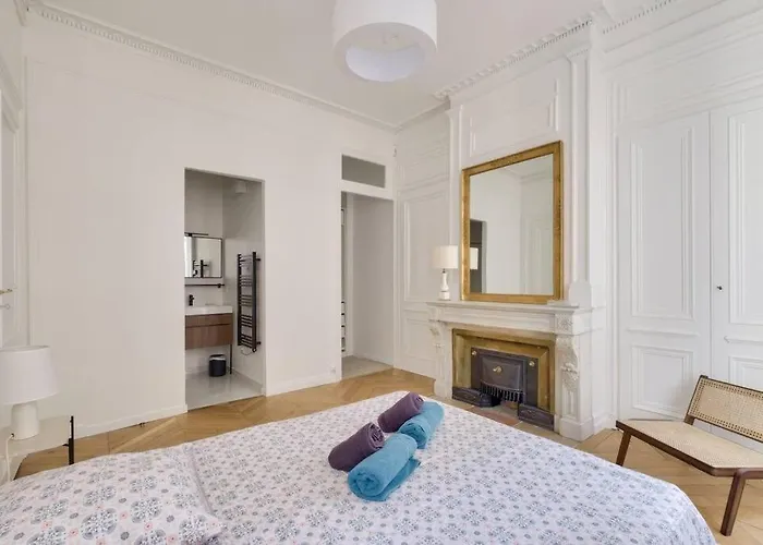 Renovated 1Br Flat Near L Pradel Metro Station