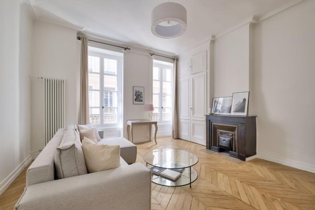 Renovated 1br Flat Near L Pradel Metro Station Apartamento *