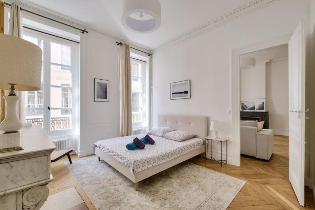 Appartement Renovated 1br Flat Near L Pradel Metro Station